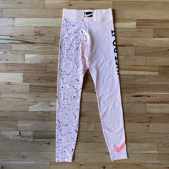 Nike Sportswear Leg-A-See High-Rise Leggings XS - Washed Coral ✨ - Picture 2 of 7